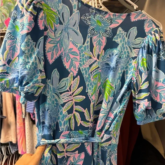 Lilly Pulitzer wrap dress - Picture 8 of 8